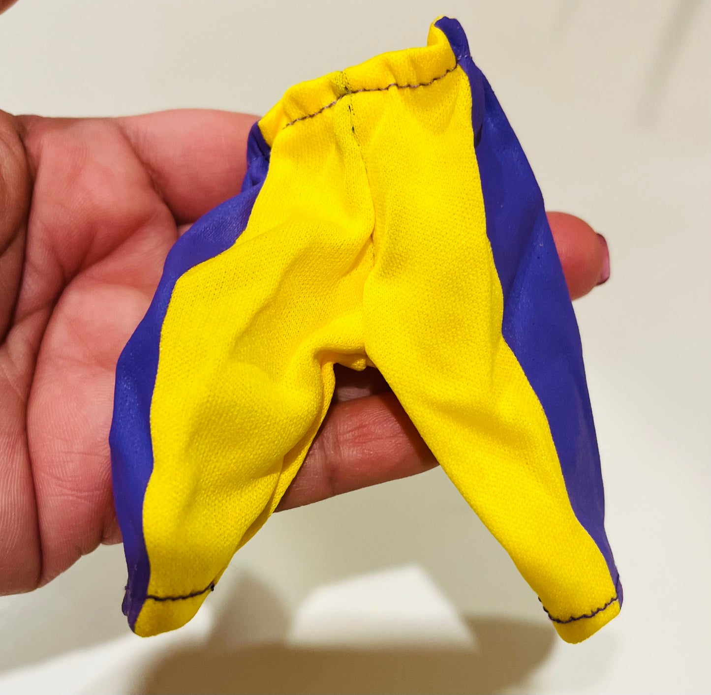 Sports outfit - yellow