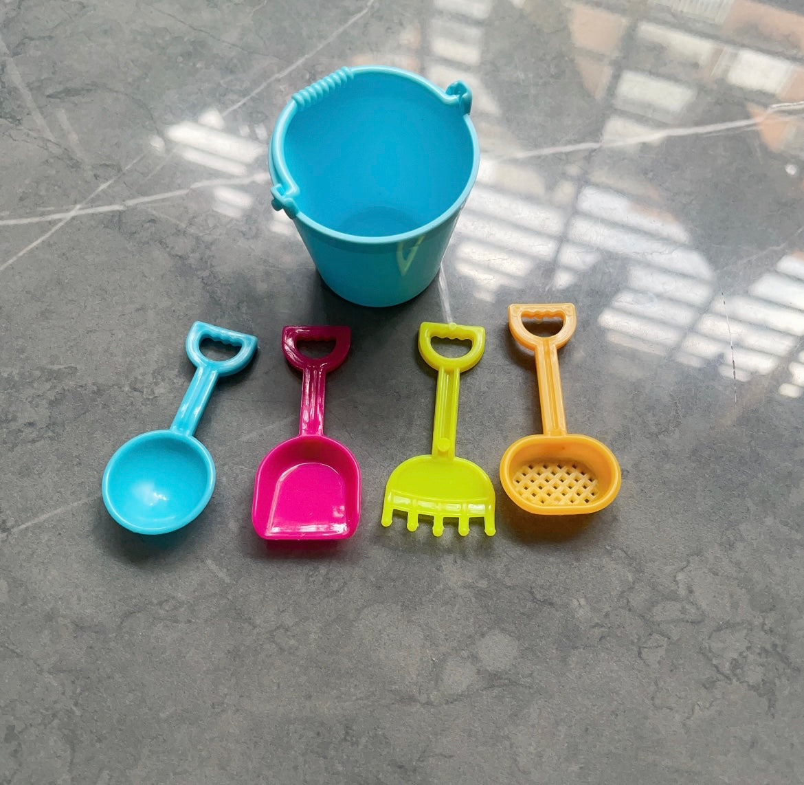 Beach toys set