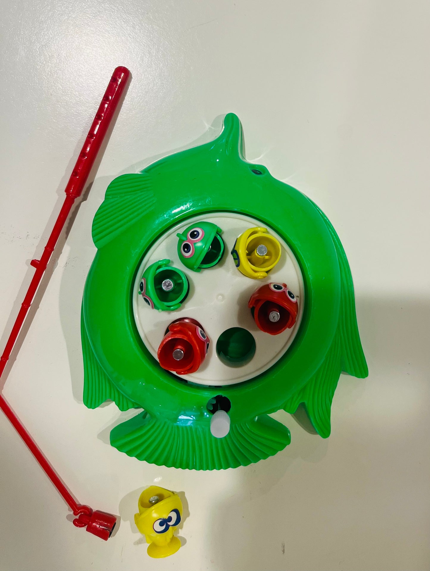 Elf size Fishing game ( windup )